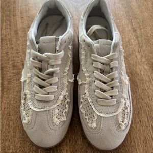 ALOHAS Women's Cream Sneakers